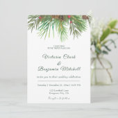 Invitation Pine Cone vert rustique Noël Mariage d'hiver (Debout devant)