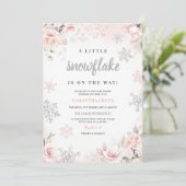 Invitation Pink A Little Snowflake Baby shower (Debout devant)