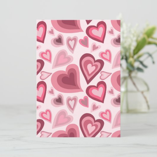 Invitation Pink and Red Layered Heart Pattern (Debout devant)