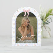 Invitation Pink Bow Floral Graduation Party (Debout devant)