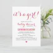 Invitation Pink C'est une fille Baby shower de typographie In (Debout devant)