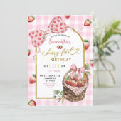 Invitation Pink Coquette Strawberry Gingham First Birthday (Debout devant)