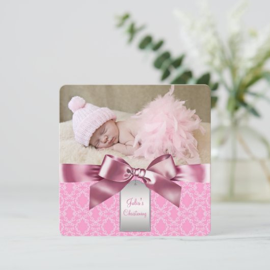 Invitation Pink Damask Christening (Debout devant)