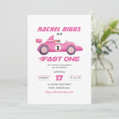 Invitation Pink Fast One Retro Racing Car Girl Premier annive (Debout devant)