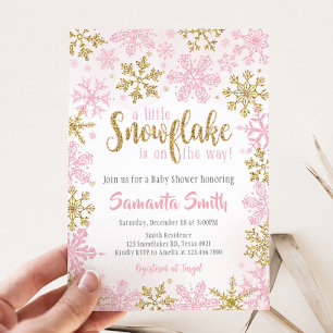 Invitation Pink Gold Un petit Snowflakes est en route