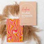 Invitation Pink Hippie Boho moderne Arch Brunch Fête des mari<br><div class="desc">Un décor moderne et tendance sur le thème rétro ! Ces invitations à la douche nuptiale ont des couleurs vives, des formes simples et super. L'avant de ces cartes est de couleur beige douce. Il y a une bordure en arc blanc encadrant le texte. Les détails de l'événement sont alignés...</div>