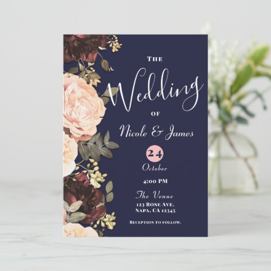 Invitation Pink & Maroon Floral Greenery Mariage bleu marine (Debout devant)