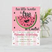 Invitation Pink One in a Melon Watermelon Girl Premier annive (Debout devant)