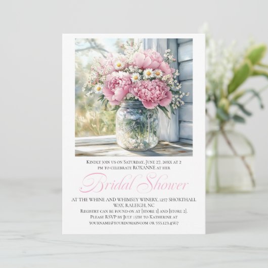 Invitation Pink Peonies White Daisies in Mason Jar (Debout devant)