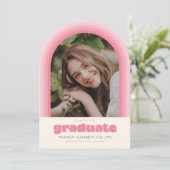 Invitation Pink Retro Striped Arch Graduation Announcement (Debout devant)