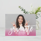 Invitation Pink rose vif moderne Brossé Script photo de l'étu (Debout devant)