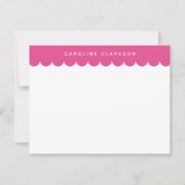 Invitation Pink Scallop Bordure moderne Papier à lettres (Devant)
