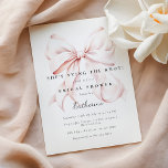 Invitation Pink She's Tying the Knot Bow Fête des mariées<br><div class="desc">"Elle lie le noeud" thème invitation de douche nuptiale avec un élégant design d'arc rose-roux.</div>