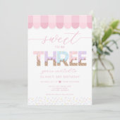 Invitation Pink Sprinkles Sweet to be 3 Ice Cream Birthday (Debout devant)