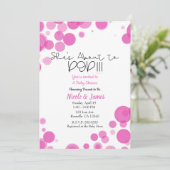 Invitation Pink & White Polka Dot Bubbles Elle est sur le poi (Debout devant)