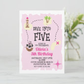 Invitation pirate pour 5ème anniversaire rose (Debout devant)