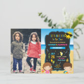 Invitation Piscine de plage Anniversaire Fête Jumeaux Filles (Debout devant)