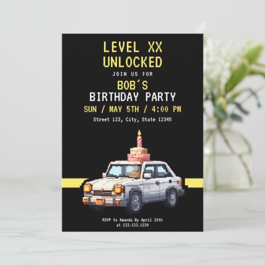 Invitation Pixel Black & Jaune Race Jeu Anniversaire (Debout devant)