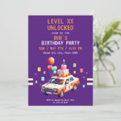 Invitation Pixel Purple & Orange Jeu de Voiture Anniversaire (Debout devant)