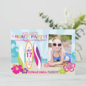 Invitation Plage de surfer Babe and Surf Boards Anniversaire  (Debout devant)