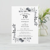 Invitation Platine 70e anniversaire Mariage Monogramme Floral (Debout devant)