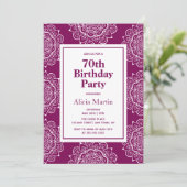 Invitation Plum Velvet & Blanc Mandala Flower 70e anniversair (Debout devant)