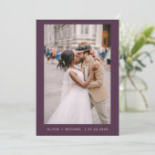 Invitation Plum violet minimaliste Élégant Mariage photo (Debout devant)