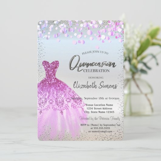 Invitation Points Confetti Violet, Robe Argent Quinceañera (Debout devant)