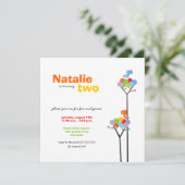 Invitation Points de couleur Whimsical Oiseaux Arbre Enfants  (Debout devant)