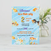 Invitation Poisson rouge à queue fantaisie pour fête d'annive (Debout devant)