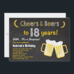 Invitation pour 18 ans avec Surprise Cheers and Be<br><div class="desc">Invitation pour 18 ans avec Surprise Cheers and Beers. Anniversaire adulte. Anniversaire bière pour hommes. Fond noir et blanc tableau noir. Pour une personnalisation plus poussée,  veuillez cliquer sur le bouton "Personnaliser" et utiliser notre outil de conception pour modifier ce modèle.</div>