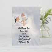 Invitation pour bébé avec fond bleu ciel (Debout devant)