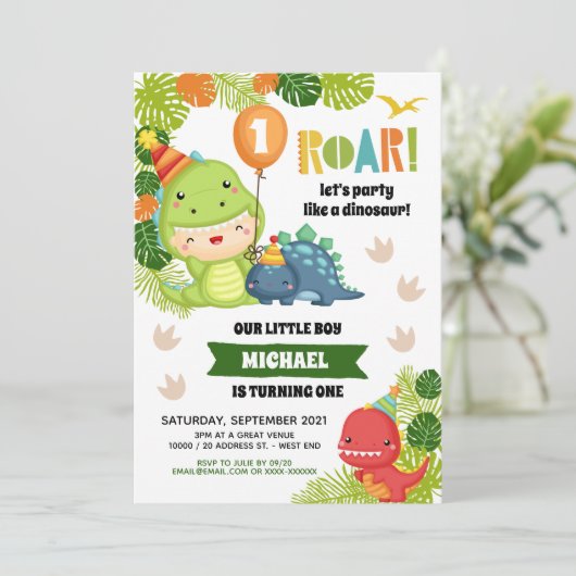 Invitation pour l'anniversaire du garçon Dinosaur (Debout devant)