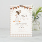 Invitation pour le 1er anniversaire de One Silly G (Debout devant)