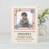 Invitation pour le 3ème anniversaire Retro Groovy  (Debout devant)