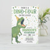 Invitation pour le 4e anniversaire de dinosaure (Debout devant)