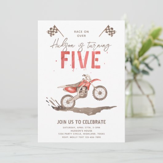 Invitation pour le 5e anniversaire trop rapide | B (Debout devant)