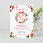 Invitation pour le premier anniversaire Strawberry (Debout devant)