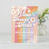 Invitation pour les 3 ans Rétro Groovy (Debout devant)
