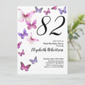 Invitation pour les 82 ans avec papillon rose/viol (Debout devant)