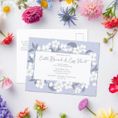 Invitation pour un brunch de Pâques à fleurs viole