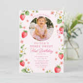 Invitation pour un premier anniversaire Berry Swee (Debout devant)