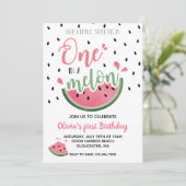 Invitation pour un premier anniversaire de One in (Debout devant)