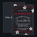 Invitation pour une fête d'anniversaire 21 ans Red<br><div class="desc">Une invitation de fête d'anniversaire moderne et fantaisiste unique pour une jeune fille avec une invitation douce et impertinente, des étoiles blanches et une ficelle rouge sur fond noir, avec une police de caractères script blanche tendance. Personnalisez pour n'importe quel âge. Un thème de couleur de design rouge sur noir...</div>