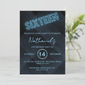 Invitation pour une fête d'anniversaire de 16 ans (Debout devant)