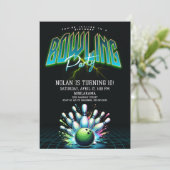 Invitation pour une fête d'anniversaire de bowling (Debout devant)
