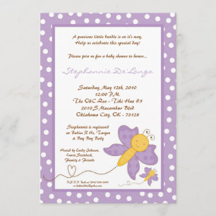 invitation pourpre de baby shower de papillon du