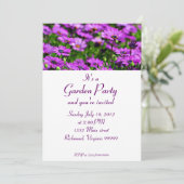 Invitation pourpre de coutume de réception en (Debout devant)