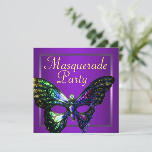 Invitation pourpre de partie de mascarade (Debout devant)