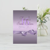 Invitation pourpre de remous et d'anniversaire (Debout devant)